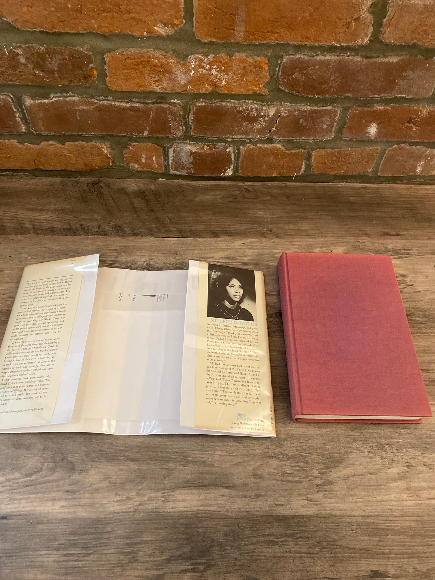 Roll of Thunder, Hear My Cry by Mildred D. Taylor