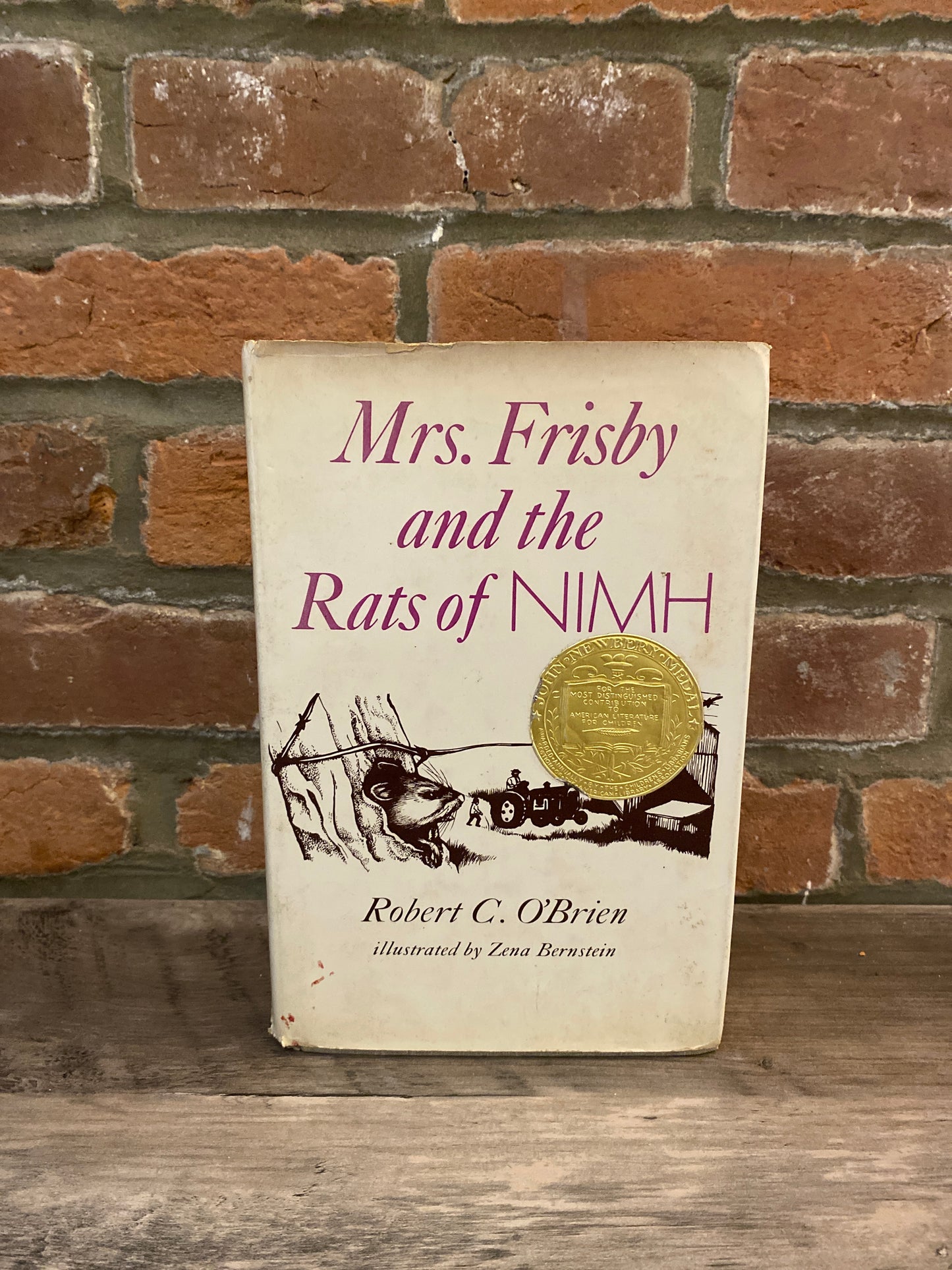 Mrs. Frisby and the Rats of Nimh by Robert C. O’Brien