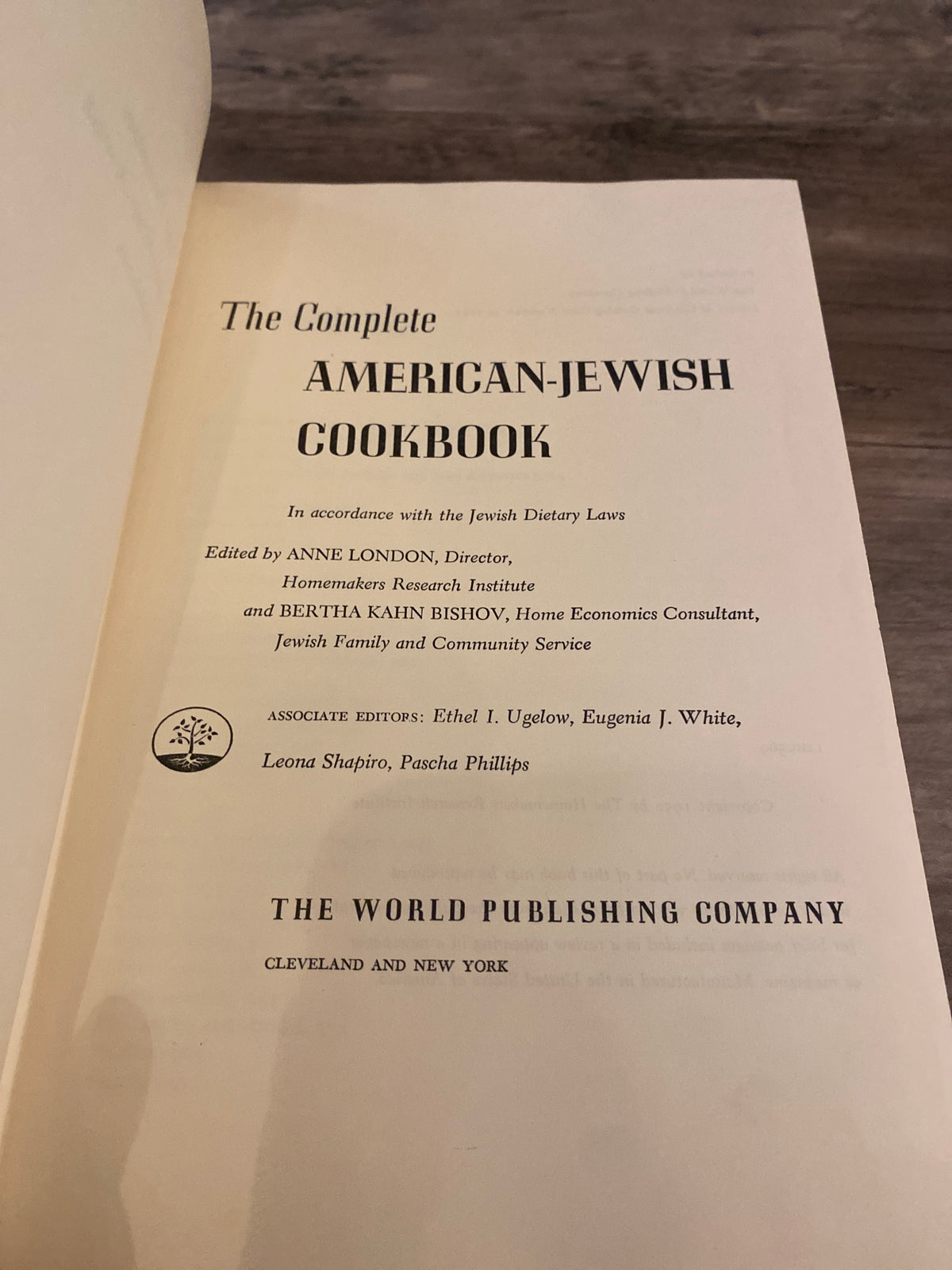 The Complete American-Jewish Cook Book by Anne London and Bertha Kahn Bishov