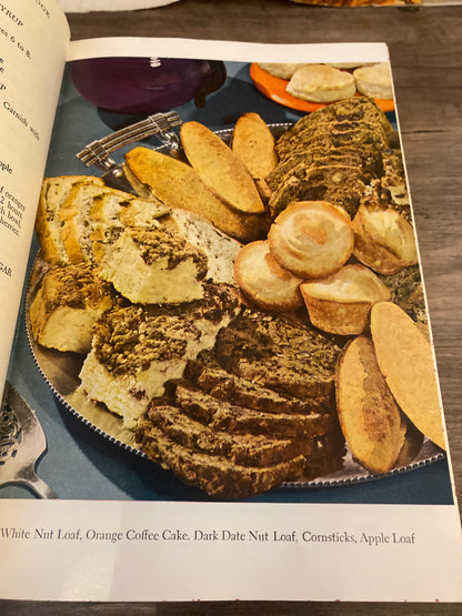 The Complete American-Jewish Cook Book by Anne London and Bertha Kahn Bishov