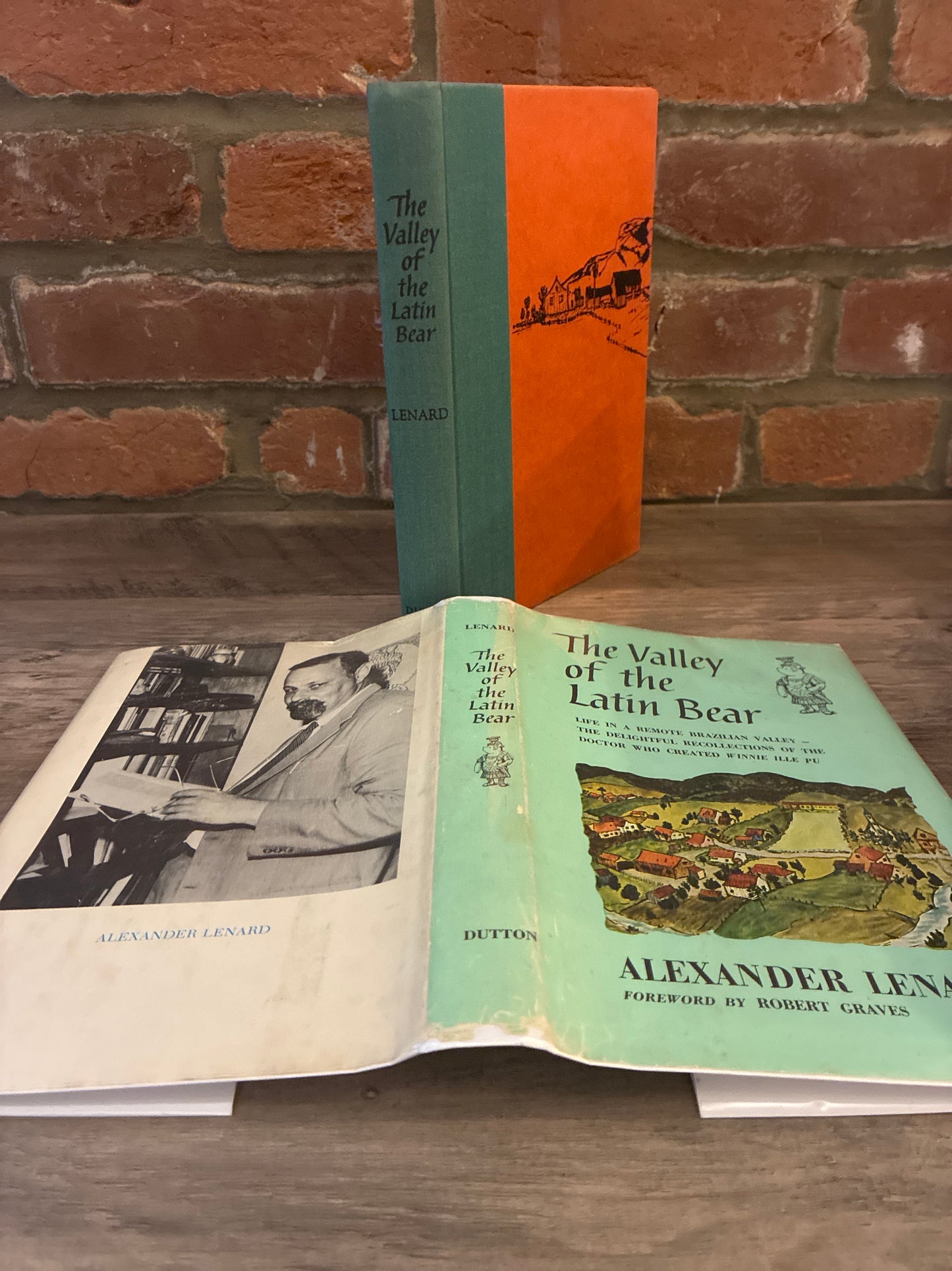 The Valley of the Latin Bear by Alexander Lenard